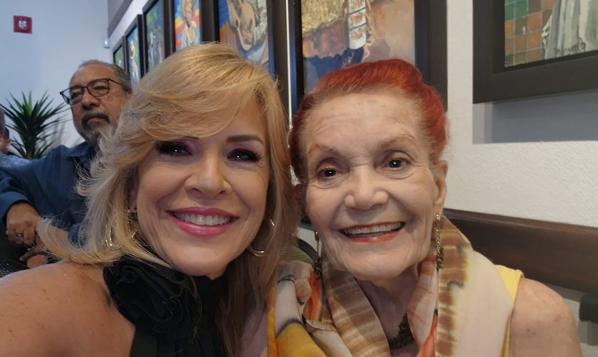 Lourdes Collazo pide oraciones por su mamá ante “momentos bien complicados de salud”