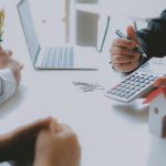 Entérate de cómo te afectan las alzas en intereses de la Reserva Federal