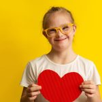 Primeros 1,000 días desde que nacen: vital para que niños con síndrome de Down mejoren el habla y la alimentación