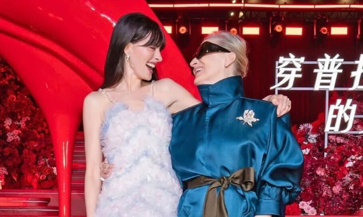 Anne Hathaway y Meryl Streep conquistan Shanghái en la cuarta parada de la gira de “The Devil Wears Prada 2″