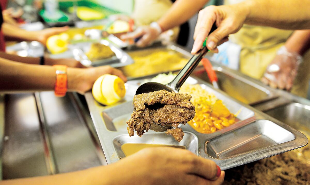 Habrá más productos frescos del agro en la bandeja escolar