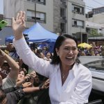 Cierran los centros de votación en Perú y comienza el conteo de votos de la elección presidencial