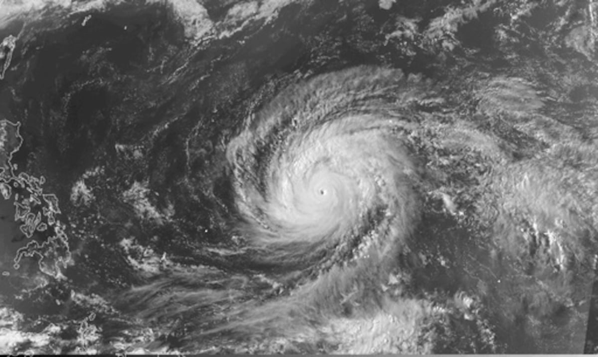 Peligroso supertifón se aproxima a un grupo de islas remotas de Estados Unidos