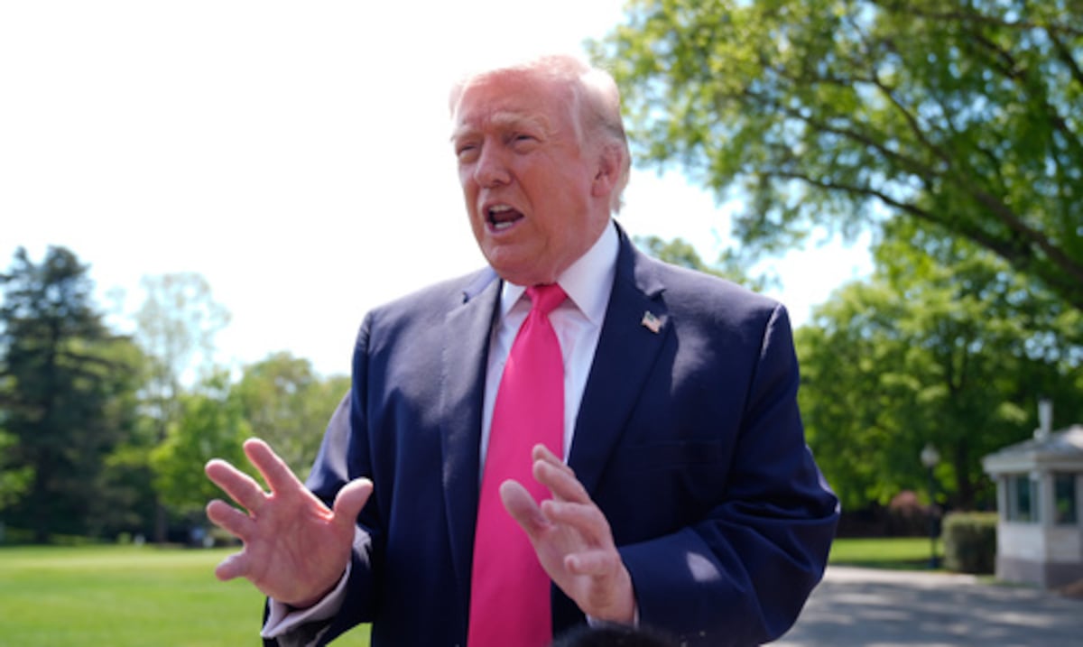 Abogados de Donald Trump negocian con el IRS para resolver su demanda de $10,000 millones