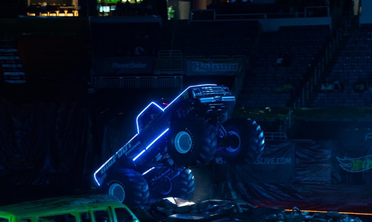 A toda velocidad: Hot Wheels Monster Trucks desata la euforia en el Choliseo