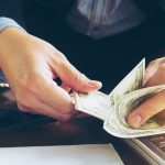 En la cuerda floja otra entidad financiera internacional