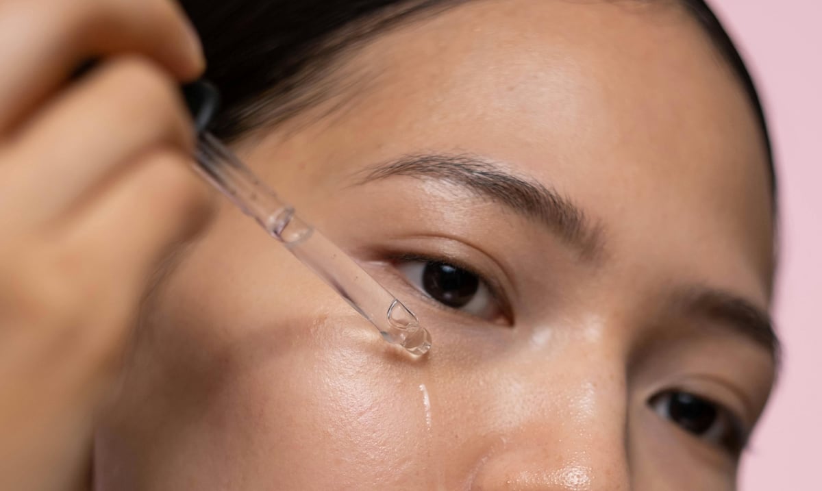 ¿Qué compuestos hidratan realmente la piel?