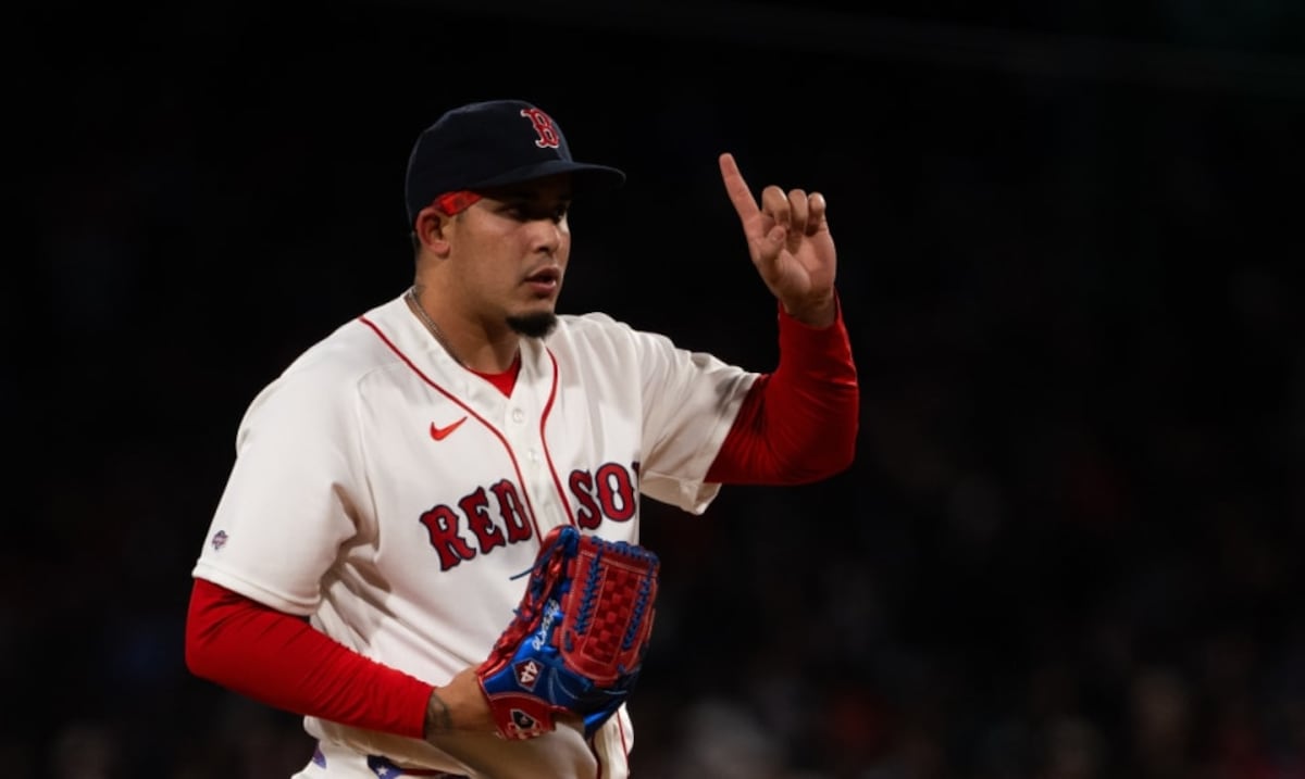 Eduardo Rivera poncha a tres en su debut en Grandes Ligas; Yankees vencen a Red Sox