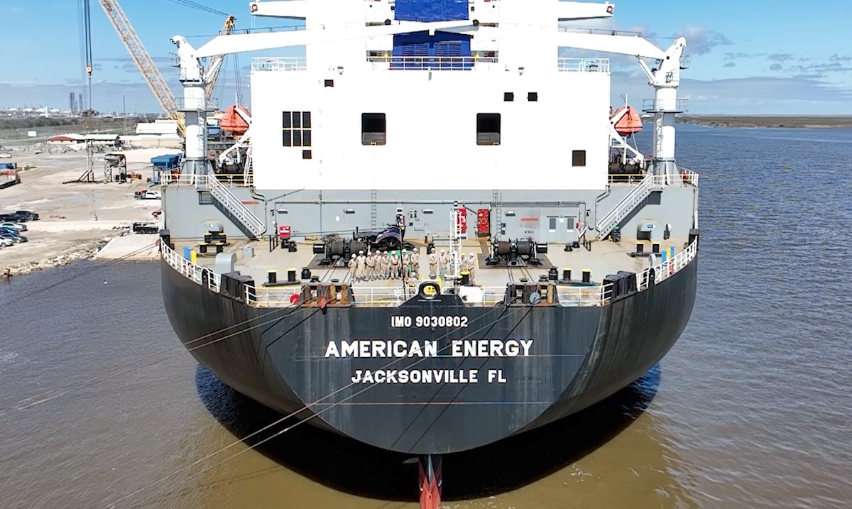 Crowley dedica a Puerto Rico las operaciones del primer barco tanquero de gas natural de Estados Unidos