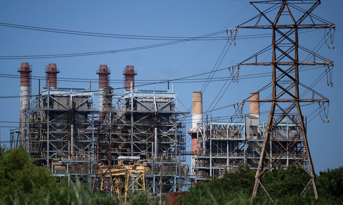 Industriales: los aumentos en el costo de la luz frenan la  inversión y empleo en Puerto Rico