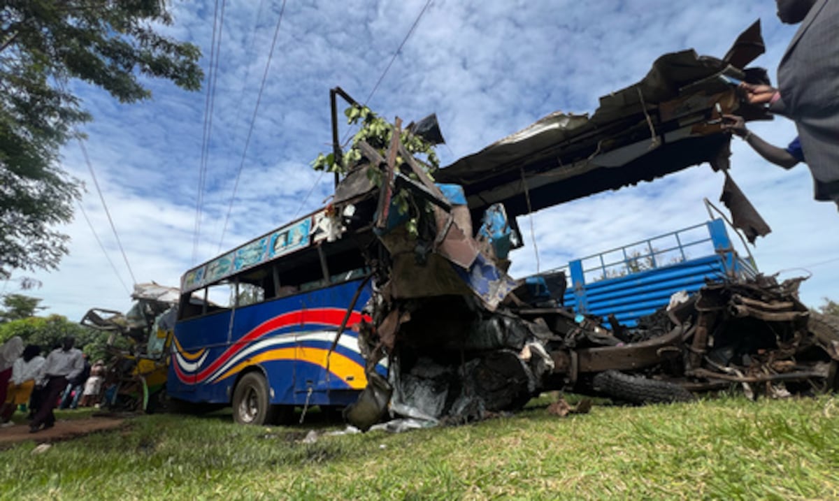 Más de 40 muertos en un choque entre autobuses y otros vehículos en el oeste de Uganda