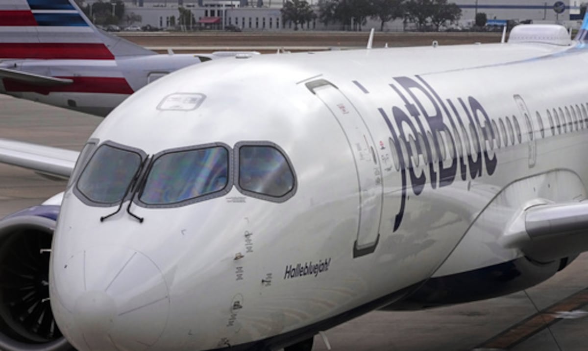 JetBlue aumenta el precio por maletas facturadas: ¿cuánto pagarás ahora?