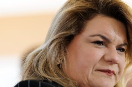 ¿Cuánto recaudaron las campañas de Jenniffer González y Pablo José Hernández al comenzar este año?