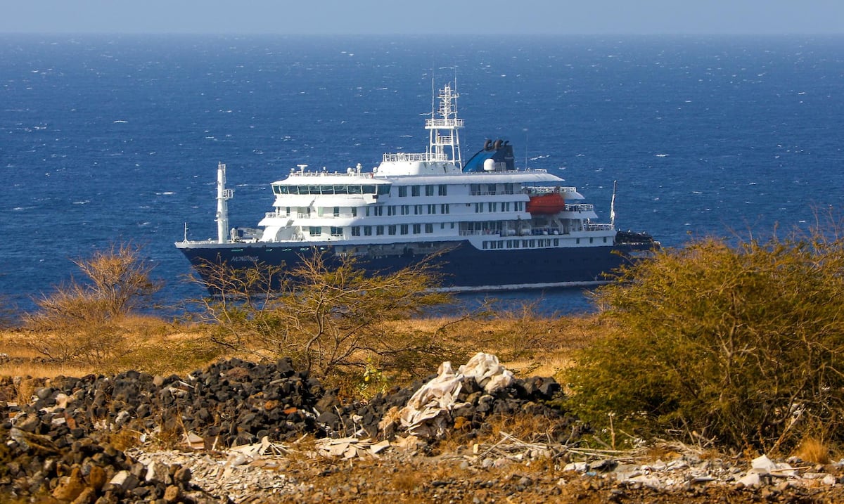 Crucero con casos de hantavirus entre pasajeros y tripulantes atracará el sábado en Tenerife