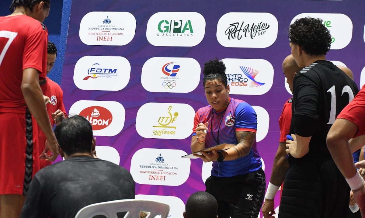 Ciris García: la voz femenina que dirige el futuro del balonmano masculino boricua