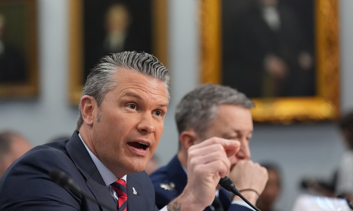Estados Unidos afirma tener el “control” sobre Irán y el estrecho de Ormuz