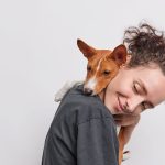 Cuando nuestro perro se acerca, el estrés se aleja