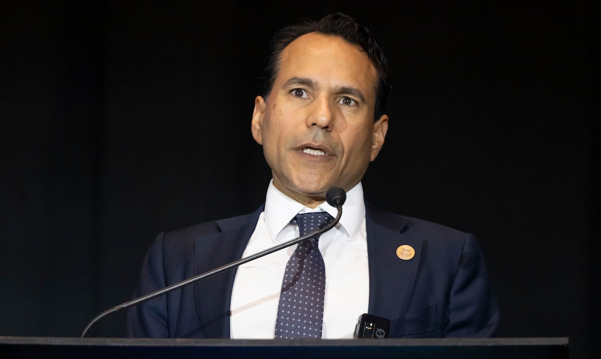 Robert Mujica: “Poco probable” resolver este año la quiebra de la AEE