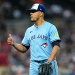 José Berríos, ¿cuándo volverá al montículo? Especialista explica el largo proceso tras la “Tommy John”