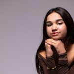 Valentina Zurkowsky transforma su diagnóstico de síndrome de Tourette en un legado de valentía