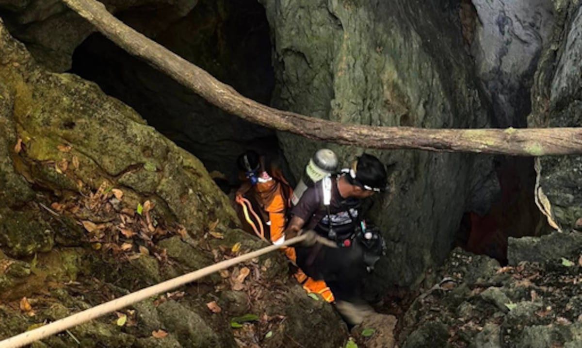 Hallan con vida a 5 personas que desaparecieron hace una semana en una cueva inundada de Laos