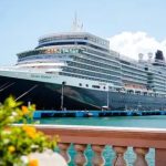 El crucero Queen Elizabeth arriba por primera vez al muelle de San Juan