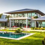 Mansión costera rompe récord de venta en el complejo de lujo Bahía Beach