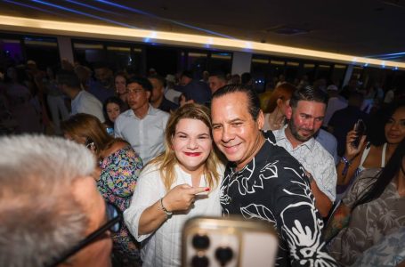 Jenniffer González celebra fiesta de playa con simpatizantes, pero con poca presencia de funcionarios electos