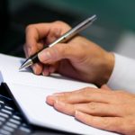 ¿Escribes mezclando letras minúsculas y mayúsculas? Aquí lo que significa, según la psicología