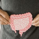 Oncólogo compartió el alimento que hay que incluir en el menú para reducir el riesgo de sufrir cáncer de colon