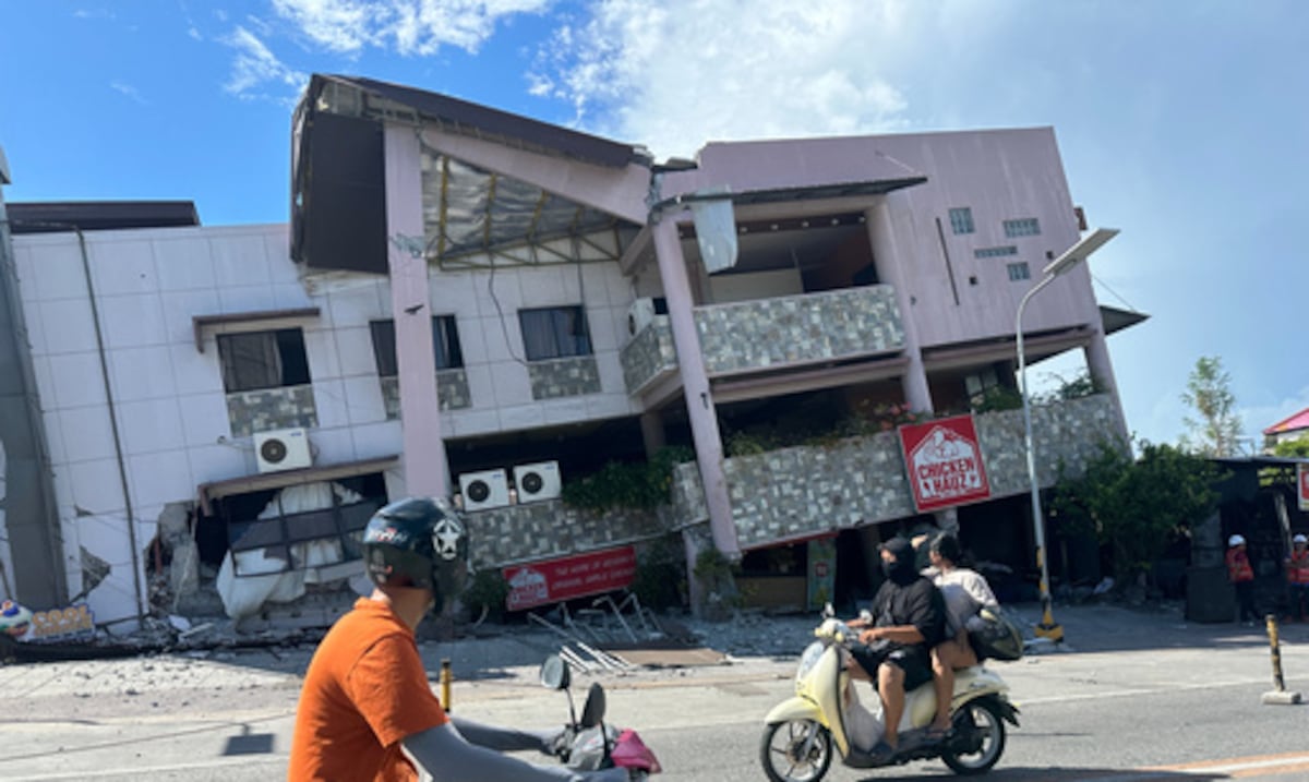 Más de 30 muertos a causa de terremoto de magnitud 7.8 en Filipinas