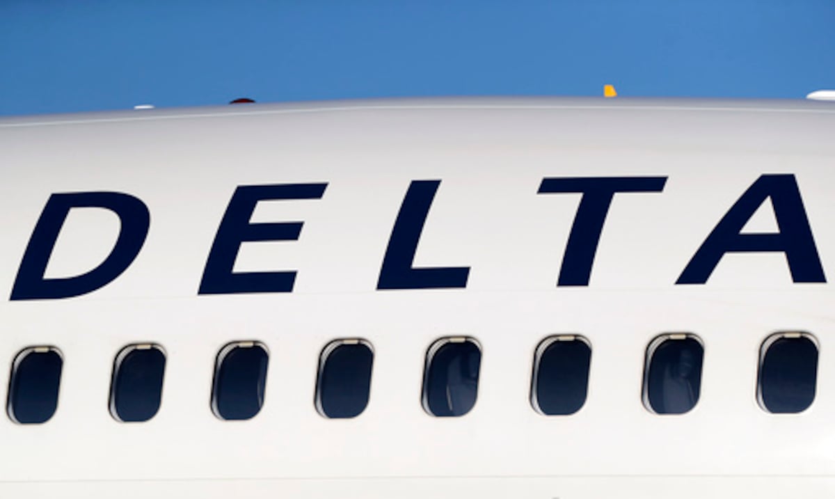 Delta eliminará comidas y bebidas gratis en vuelos diarios