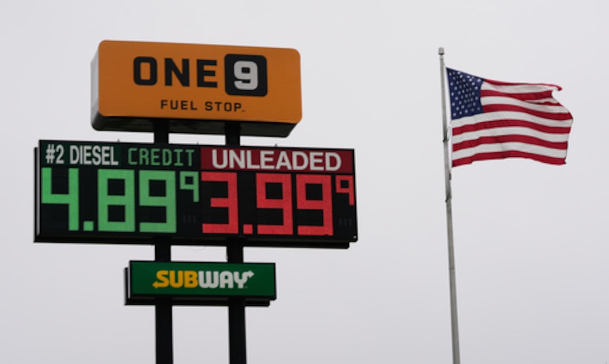 El acuerdo de Estados Unidos con Irán no traerá un alivio inmediato a los precios del petróleo, según expertos