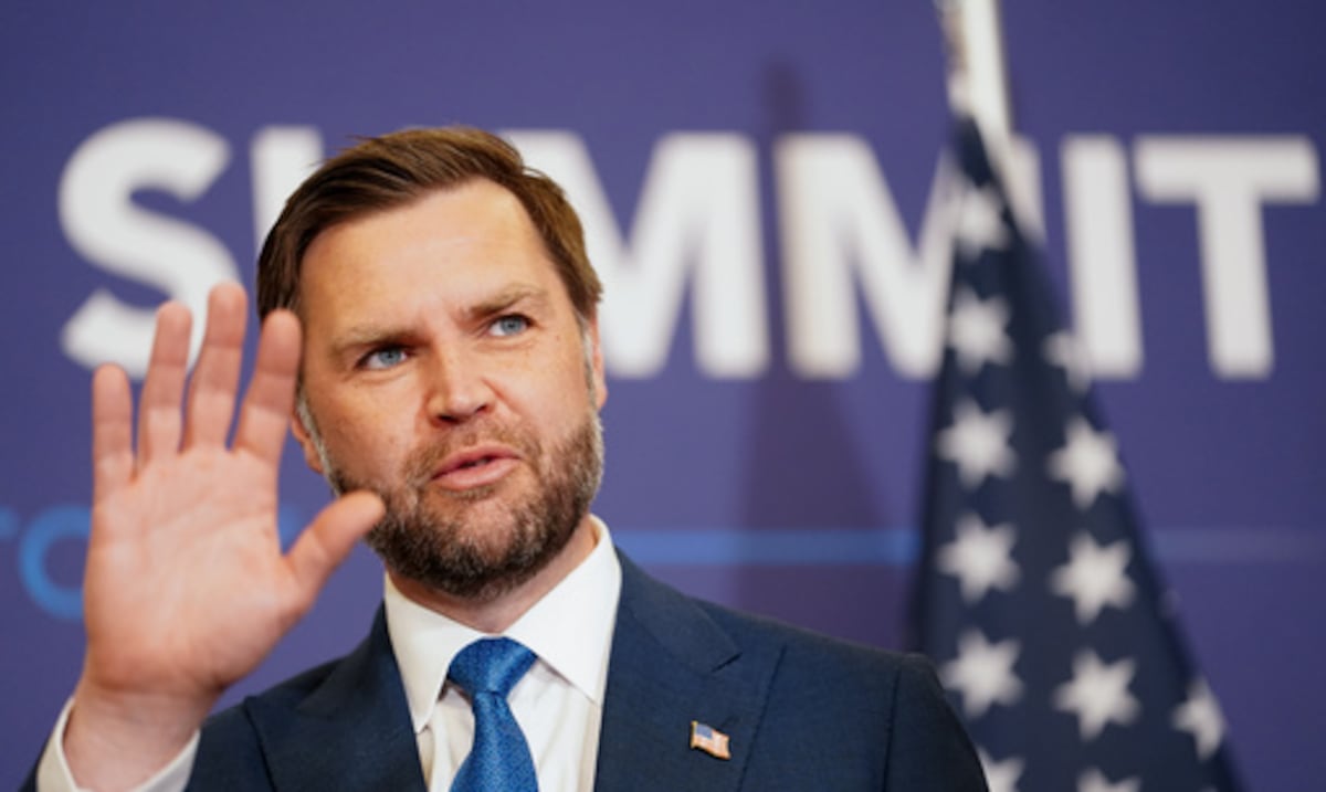 JD Vance y funcionarios iraníes llegan a Suiza para iniciar diálogos sobre el programa nuclear de Irán