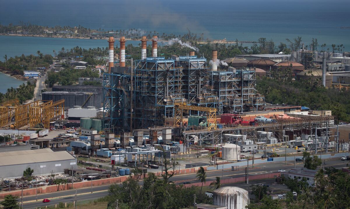 La Junta pide más tiempo para el plan de la AEE