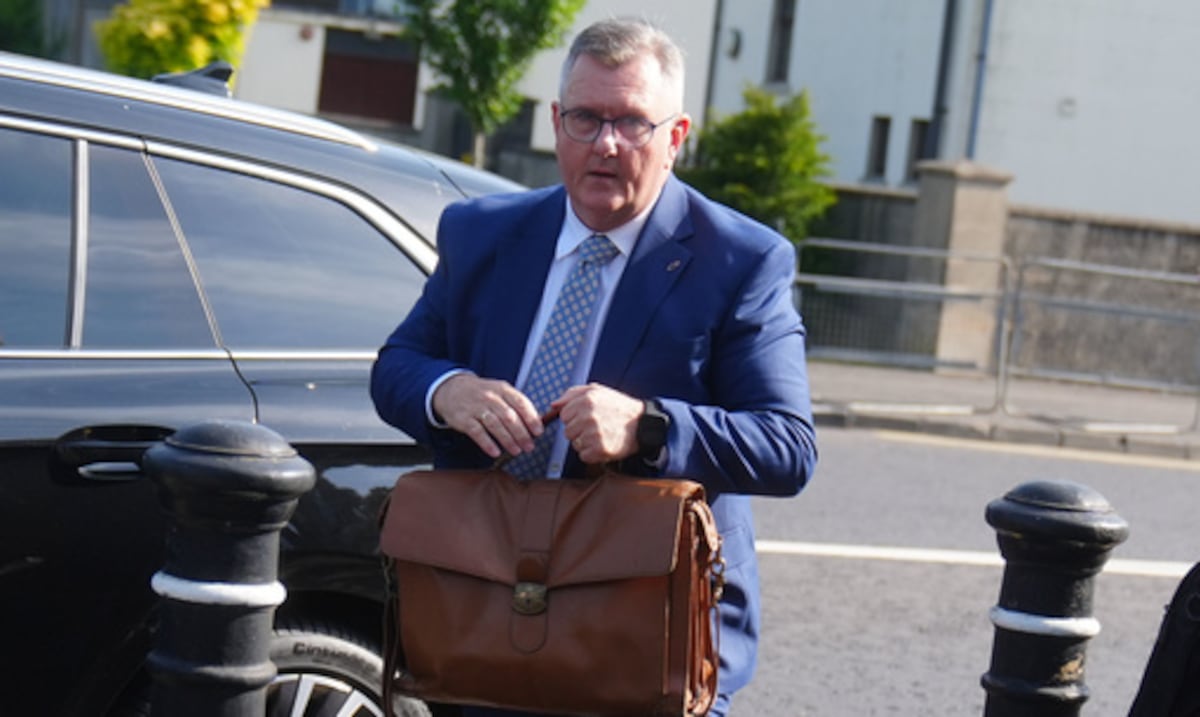 Condenan a exlíder unionista de Irlanda del Norte por abuso sexual de menores