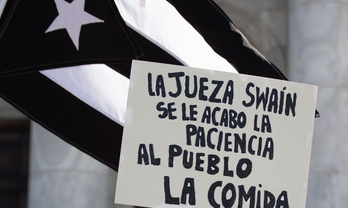 Desde aumentos no pagados hasta las pensiones alimentarias: la bancarrota del gobierno afecta a miles en Puerto Rico