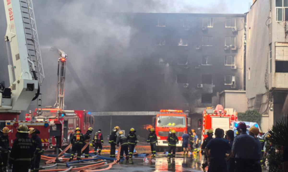 Uno de los más mortíferos: incendio en fábrica de calzado e China se cobra 28 vidas