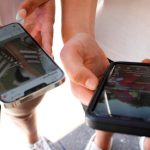Unión Europea sopesa restricciones de edad para que los niños usen las redes sociales