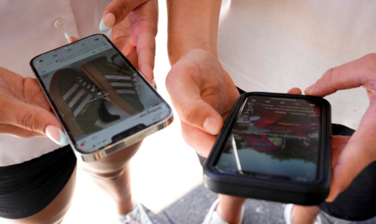 Unión Europea sopesa restricciones de edad para que los niños usen las redes sociales