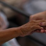 Más demencia en la población latina mientras baja en países más ricos: ¿dónde se ubica Puerto Rico?