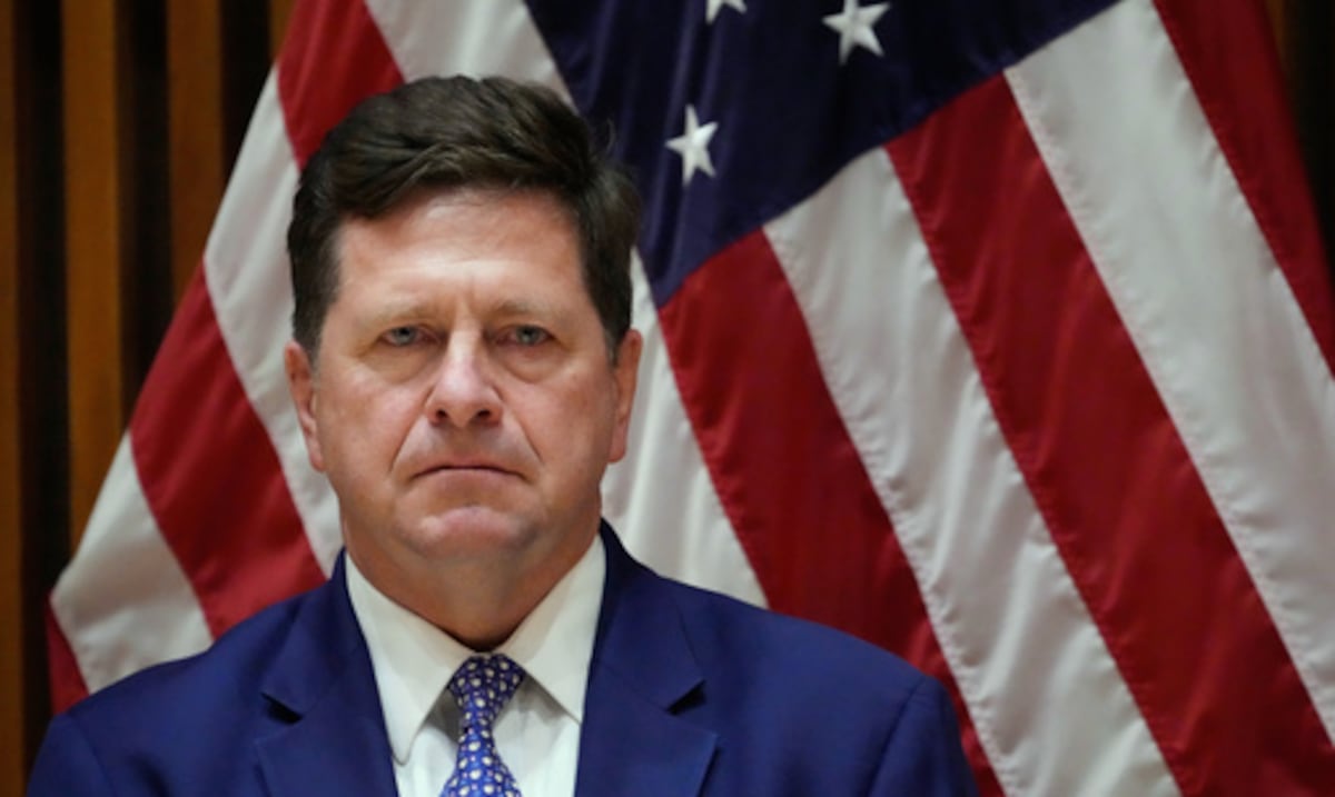 Donald Trump tiene previsto nombrar al fiscal federal Jay Clayton como director de Inteligencia Nacional