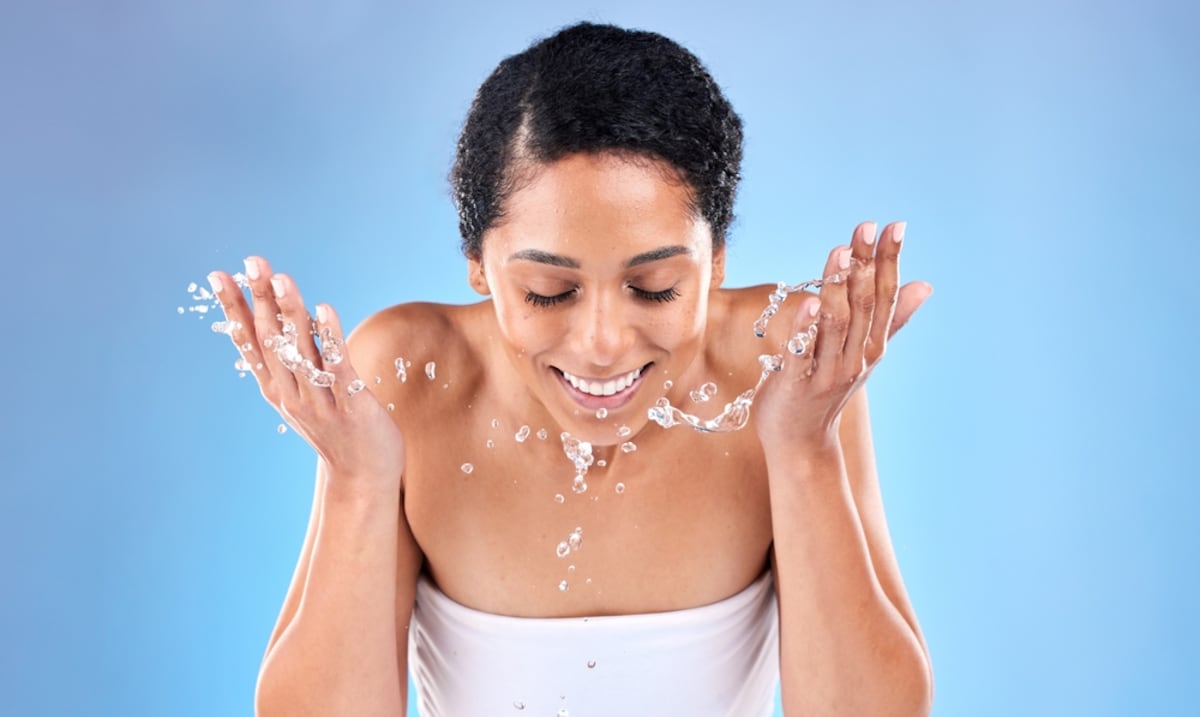 Más hidratación y menos productos: conoce las claves para adaptar la rutina de “skincare” para el verano