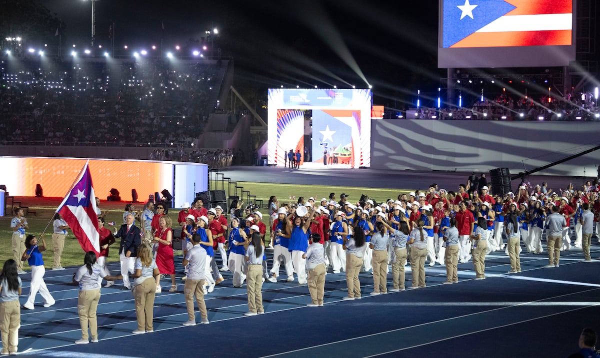 Fiesta caribeña: Puerto Rico recibe una cálida bienvenida en la inauguración de Santo Domingo 2026