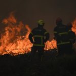 Incendios forestales en Francia obligan a evacuar a 250,000 personas y avanzan hacia Burdeos