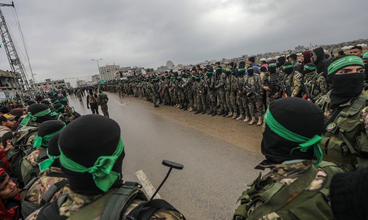 Tensión y diplomacia: Hamas aborda en El Cairo el alcance del alto el fuego en Gaza