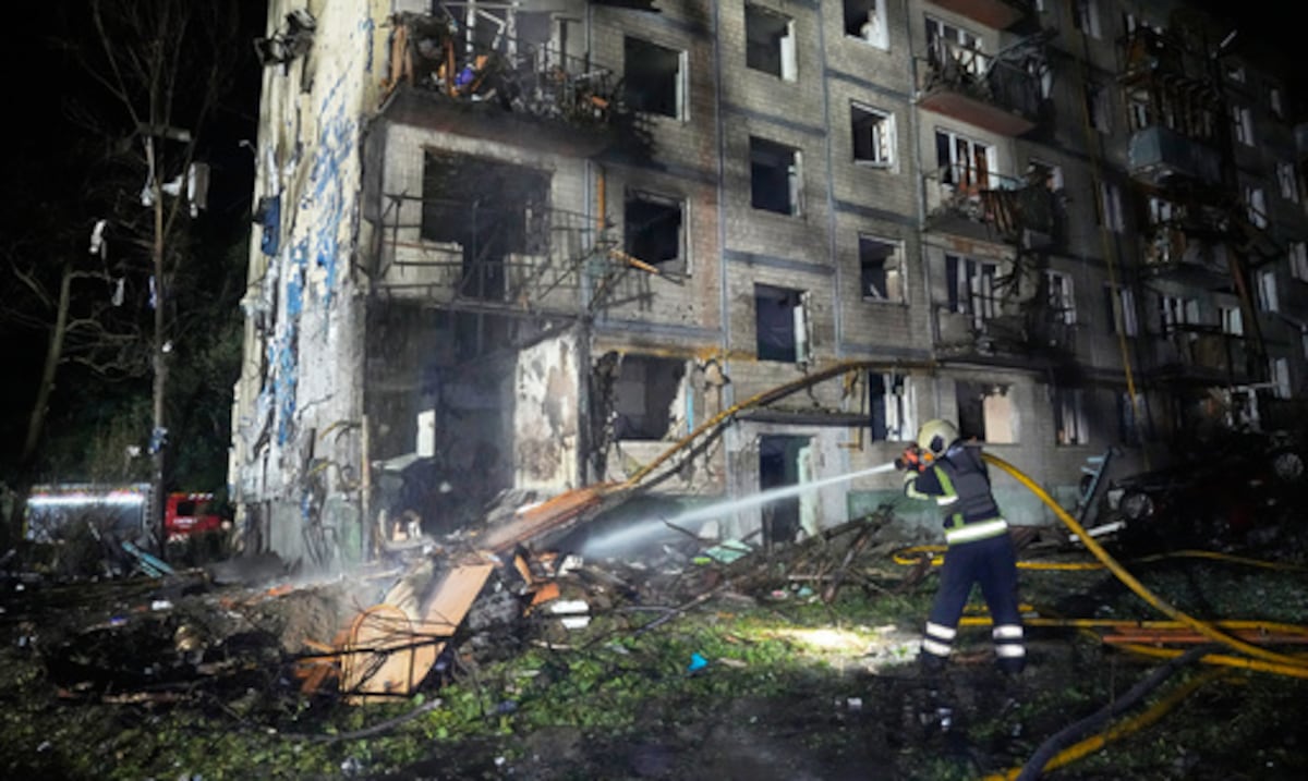 Ataque masivo: Rusia bombardea capital ucraniana con misiles balísticos y drones