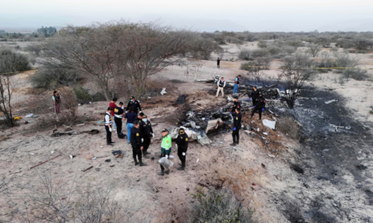 Posible falla mecánica habría causado el accidente aéreo que dejó 13 muertos en Perú