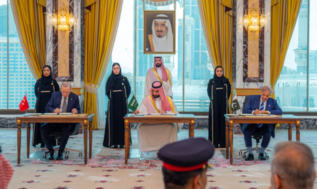 Turquía afirma que pacto de defensa con Arabia Saudí y Pakistán no va en contra de Irán