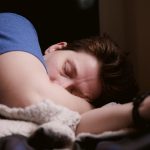 Lo que tienes que evitar antes de irte a dormir para no ir tanto al baño de noche